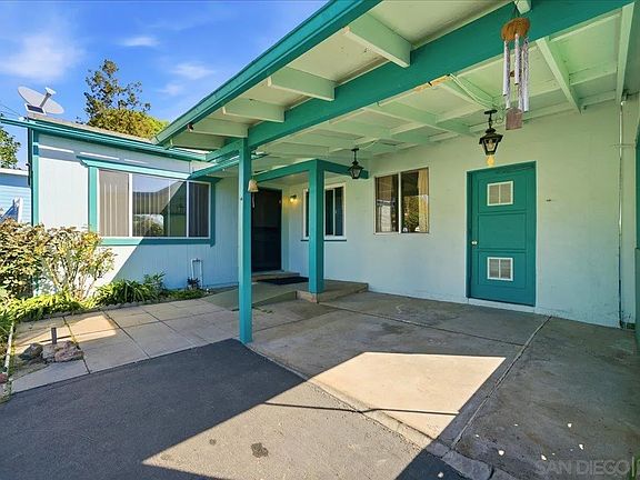 2nd image of 214 Summit Ave