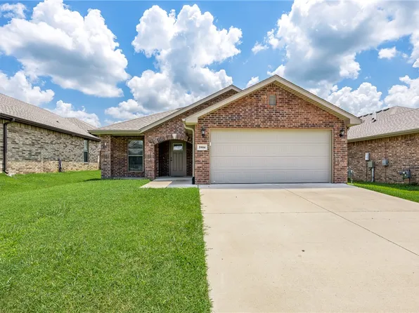 5904 NW Meade St, Bentonville, AR 72713