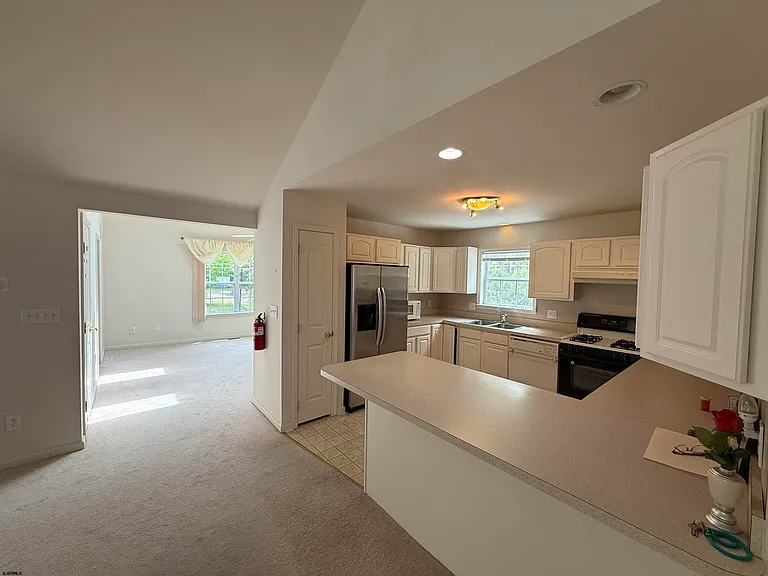 2 Club House Ln — Photo 8