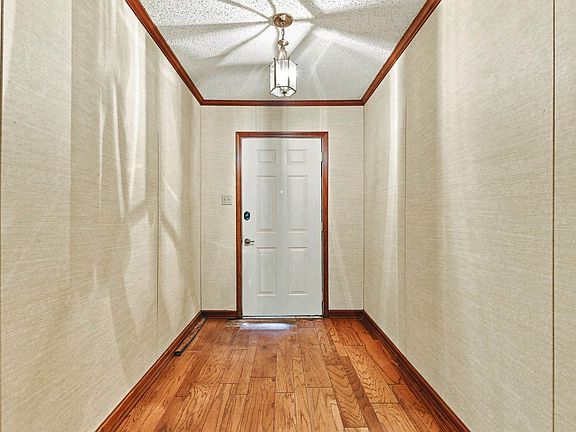 3rd image of 2501 Marlin Ct