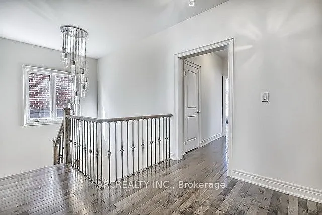 79 Baldry Ave — Photo 30