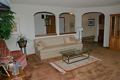 5th image of 4440 Paradise Ave W