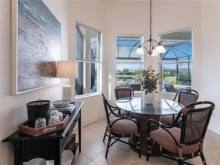 7863 Valencia Ct — Photo 19