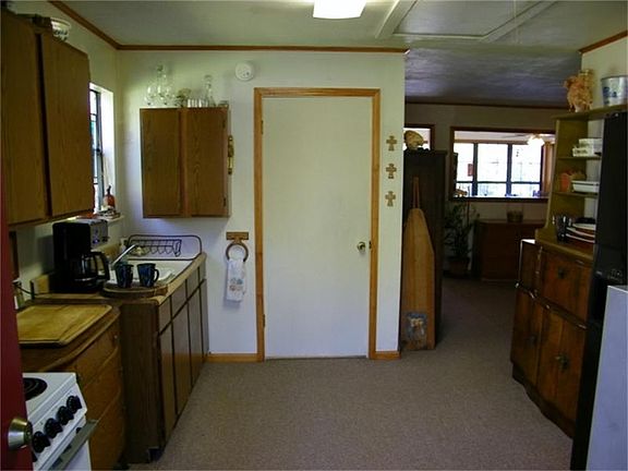 2nd image of 15544 Forest Dr