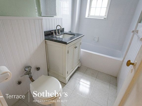 4th image of 4 Dartmouth St APT 510