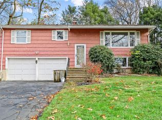 50 Creeping Hemlock Dr, Norwalk, CT 06851