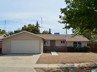 826 E Sunset Dr, Dinuba, CA