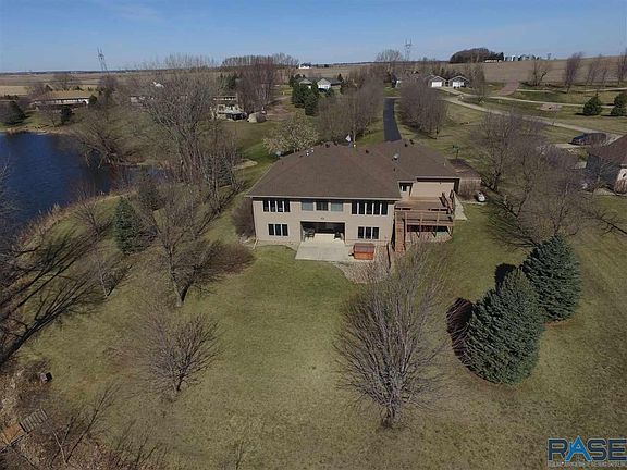 3rd image of 48045 Snowbird Cir