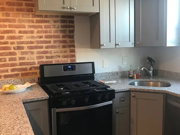 119 S Highland Ave #2 — Photo 17