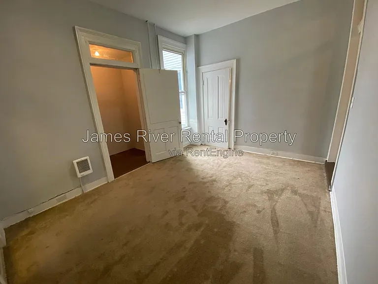 1003 Floyd St #2 — Photo 11