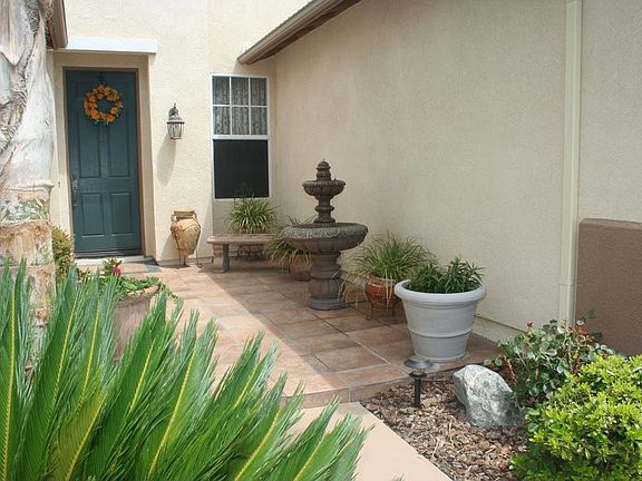 Beautiful Courtyard Entry
