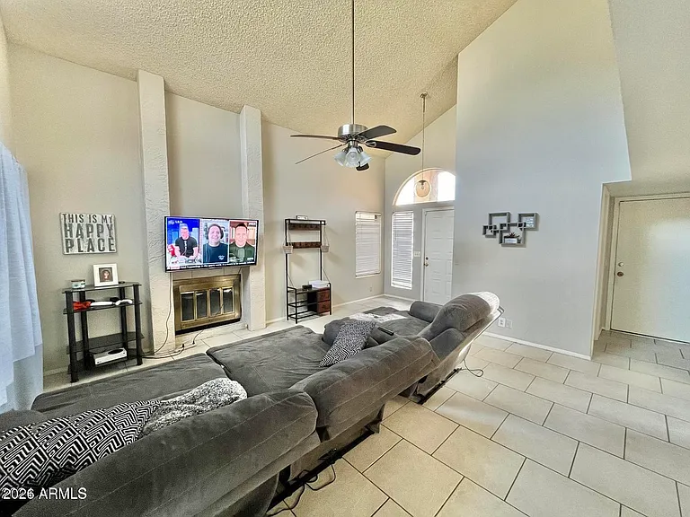 3946 W Camino Del Rio — Photo 8