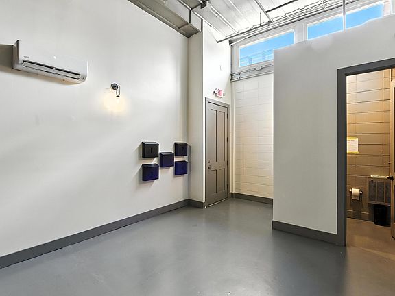 3rd image of 222 W 15th St #0