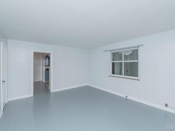 3rd image of 7169 Reading Rd