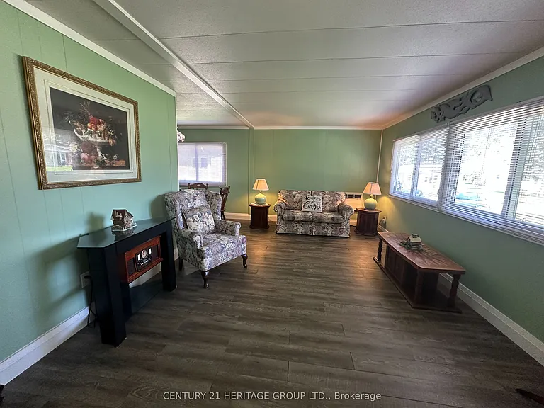 11 Maple Ct — Photo 6