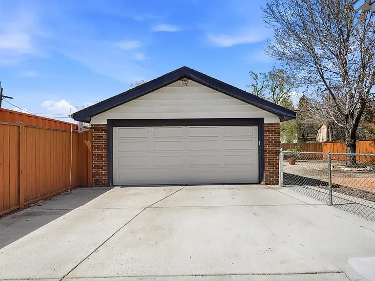 3835 Pierce St — Photo 44