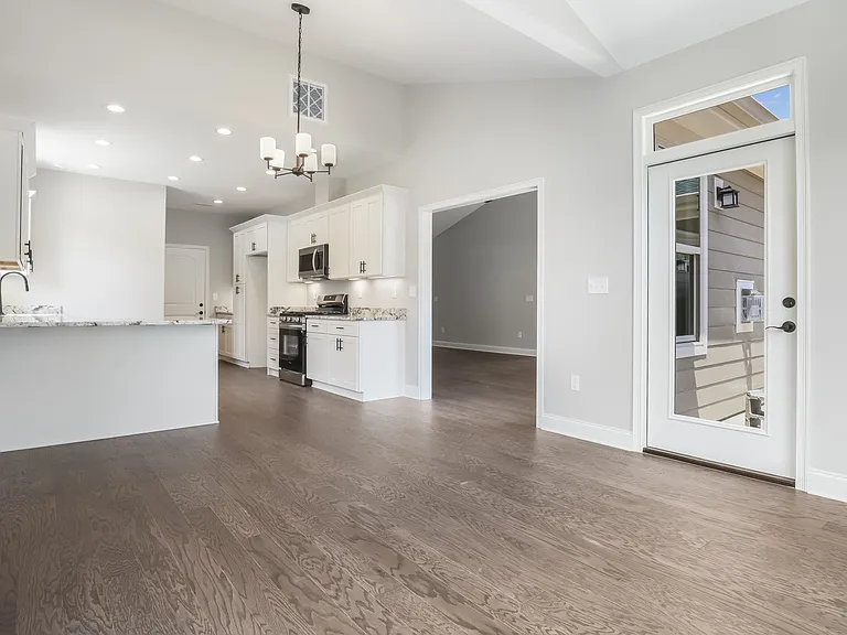 835 Wynnshire Dr #A — Photo 2