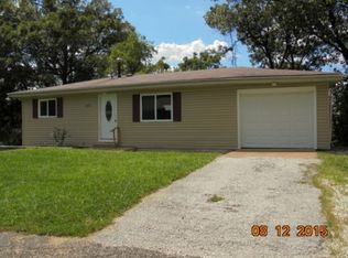 201 Meinhardt Dr, Fenton, MO 63026