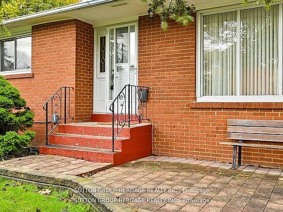 2nd image of 40 Hills Rd