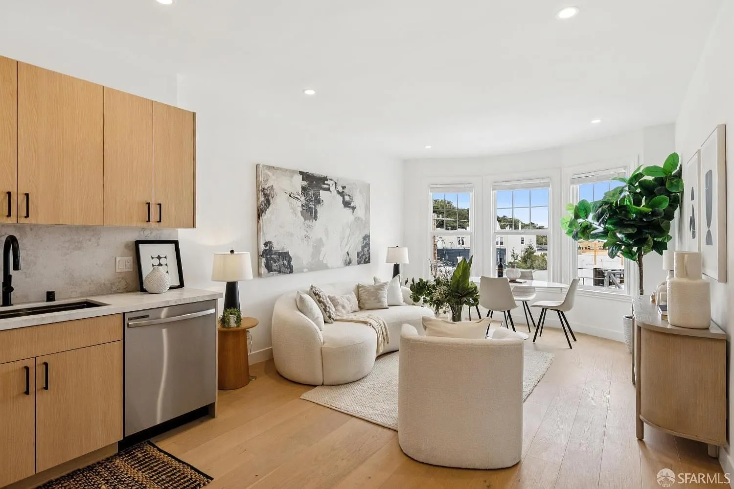2 bed, $6,495 — Photo 1