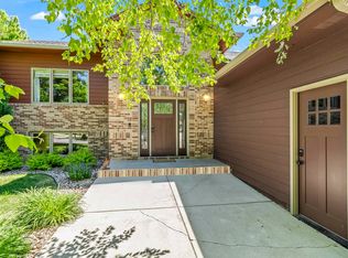 3100 S Fernwood Ave, Sioux Falls, SD 57110