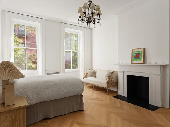 55 West 9th Street image 17 of 18