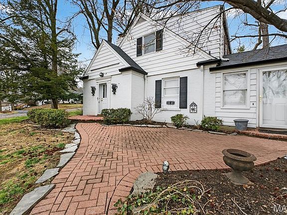 4th image of 9553 Park Ln