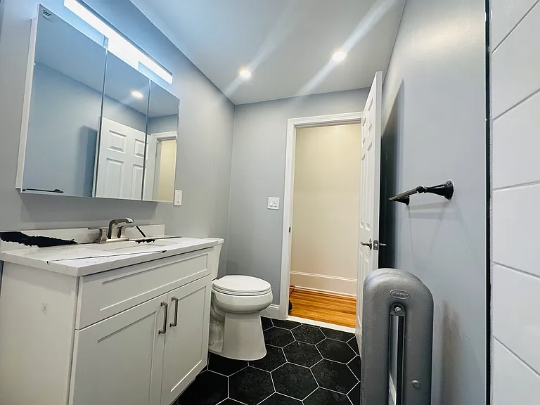 28 Melbourne St #2 — Photo 13