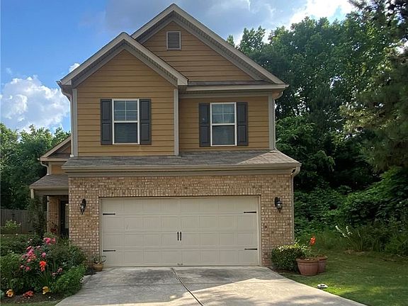 2nd image of 2461 Oakleaf Cir