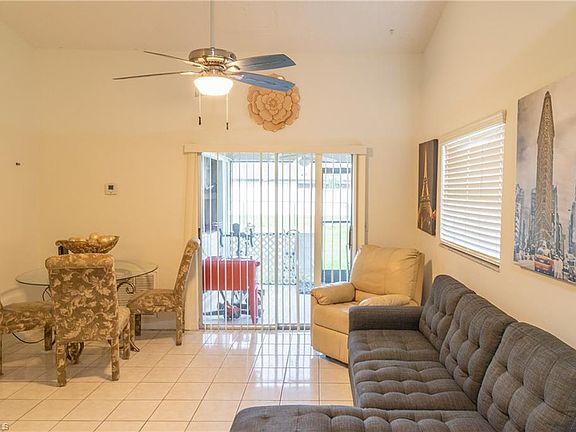 4th image of 2831 SW Santa Barbara Pl