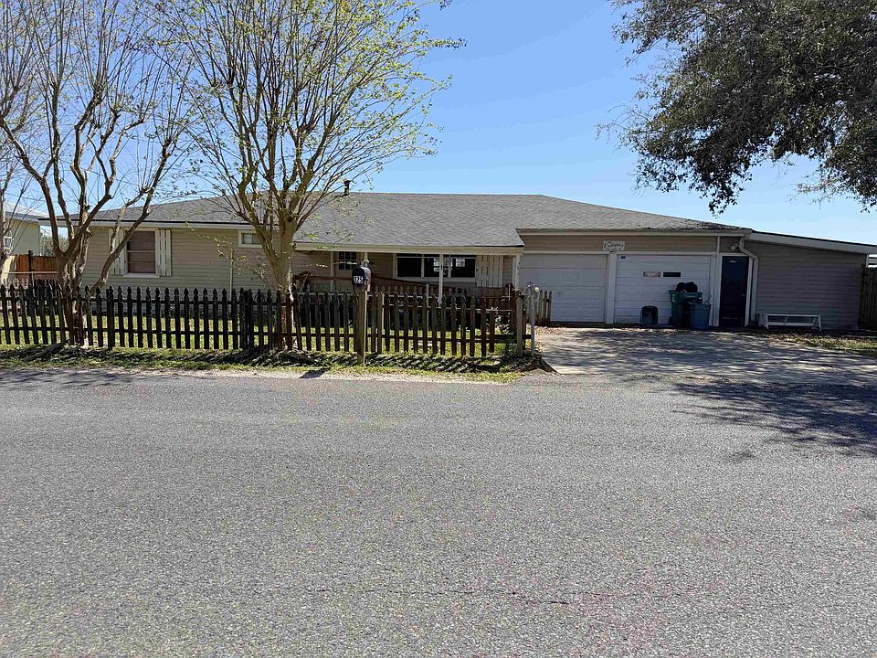 1st image of 125 Ledet Dr