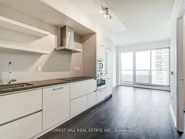2221 Yonge St #5010 — Photo 7