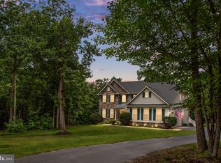 564 Gentle Breeze Cir, Fredericksburg, VA 22406