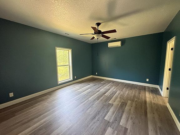 5th image of 31 Pierce Elders Rd