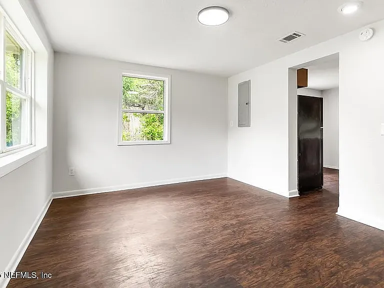 9035 Adams Ave — Photo 17