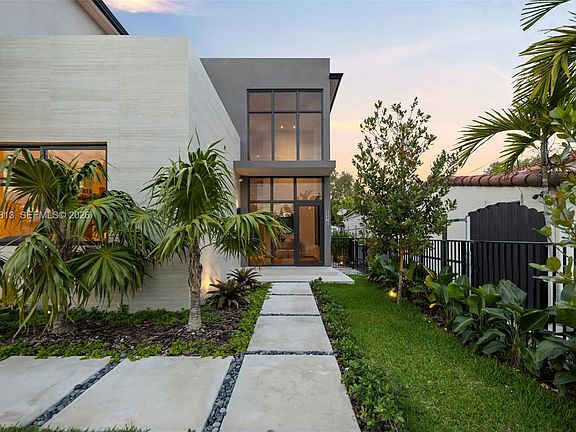 2nd image of 2175 SW 25th St