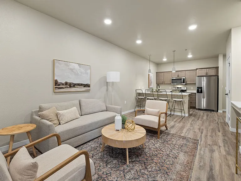 10Bedrock Apartments — Photo 11