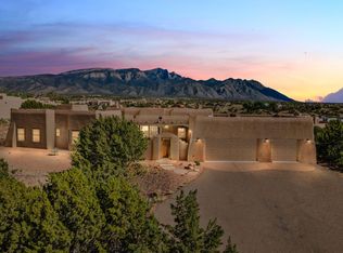 4 Desert Mountain Rd, Placitas, NM 87043