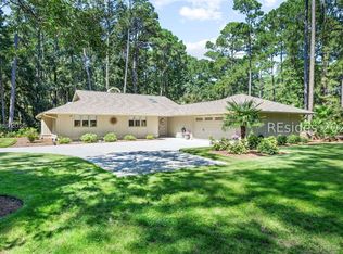 8 Brown Thrasher Rd, Hilton Head Island, SC 29926