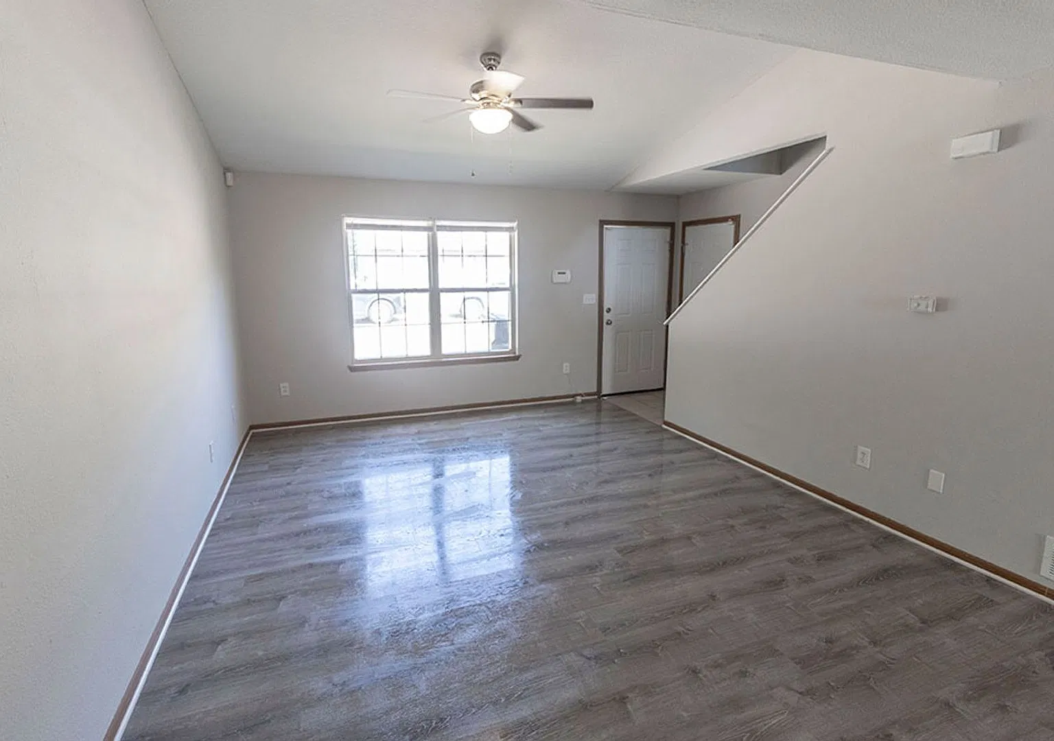 Northern Columbia duplex — Photo 4
