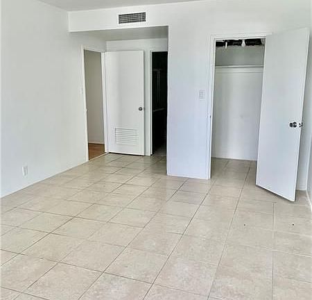 4th image of 3301 NE 5th Ave APT 618