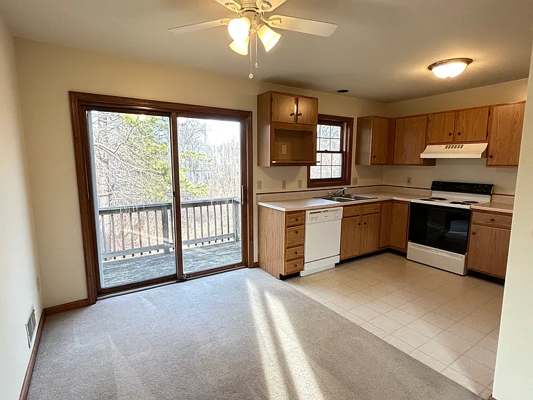4212 Menga Dr #4 — Photo 4