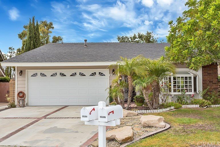 2nd image of 25391 Groveside Ln