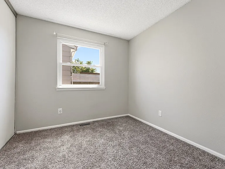 17736 E Cornell Dr — Photo 15