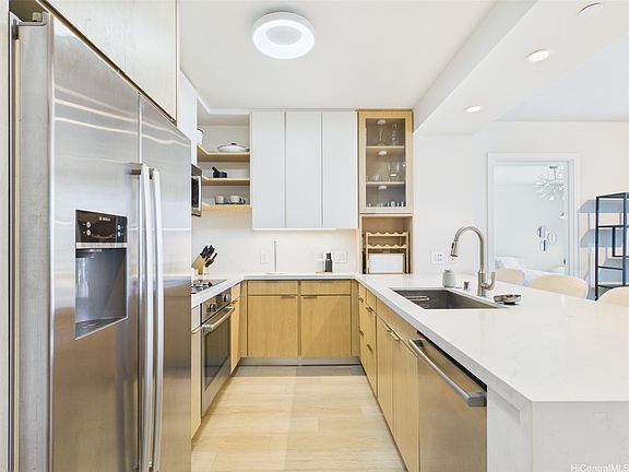 4th image of 600 Ala Moana Blvd #1105