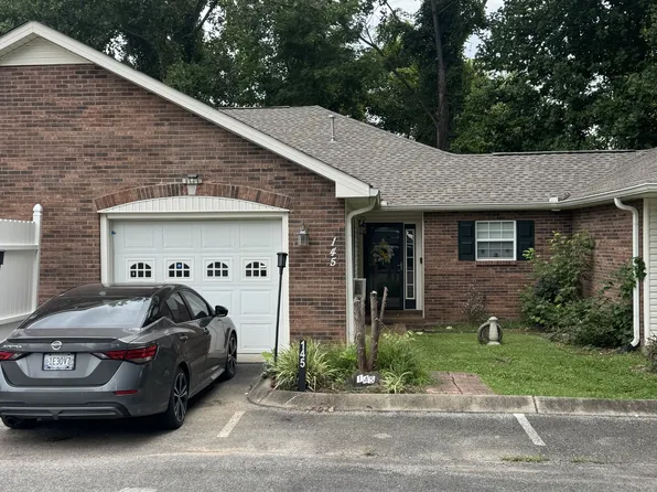 145 Eastdale Ln, Dickson, TN 37055