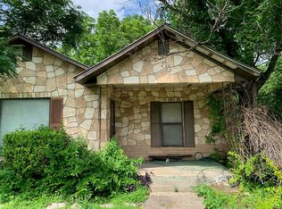 523 Uhland Rd, San Marcos, TX 78666