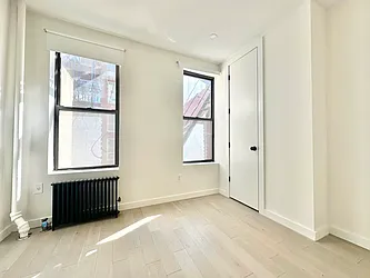 33 Henry Street
