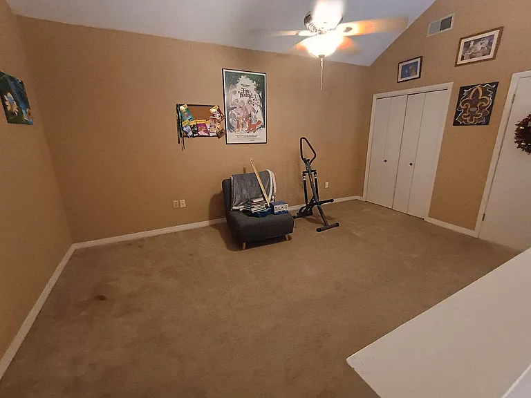 8500 Bluebonnet Blvd #24 — Photo 6