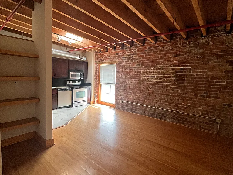 Southern Stove Lofts — Photo 5